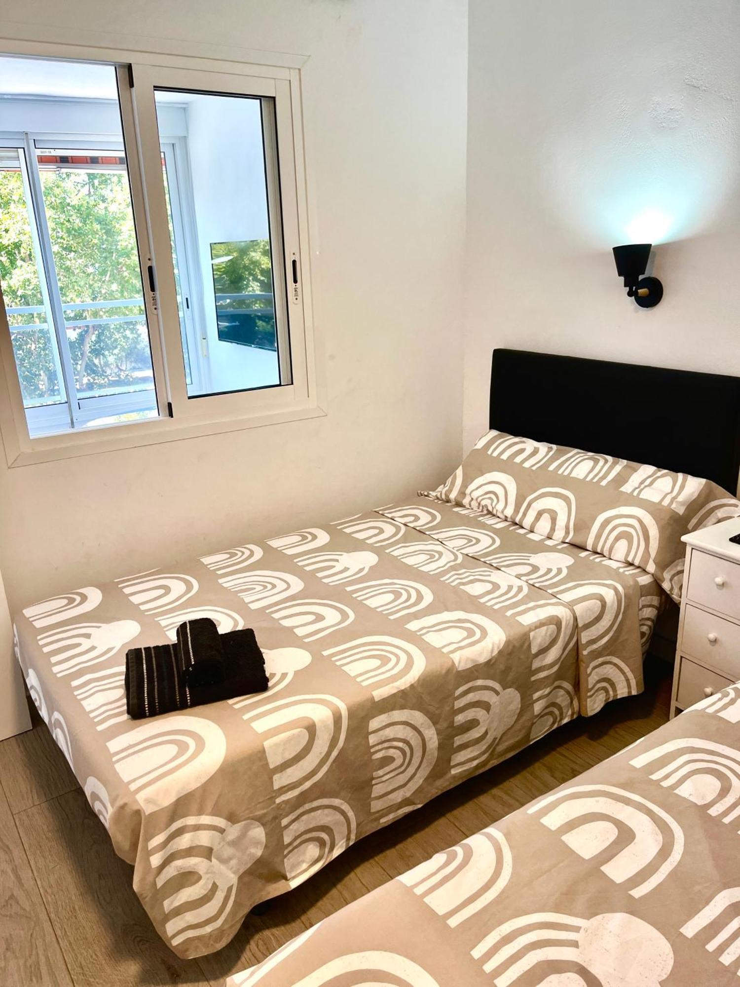 Ducado 41 Playa Apartment เบนิดอร์ม ภายนอก รูปภาพ